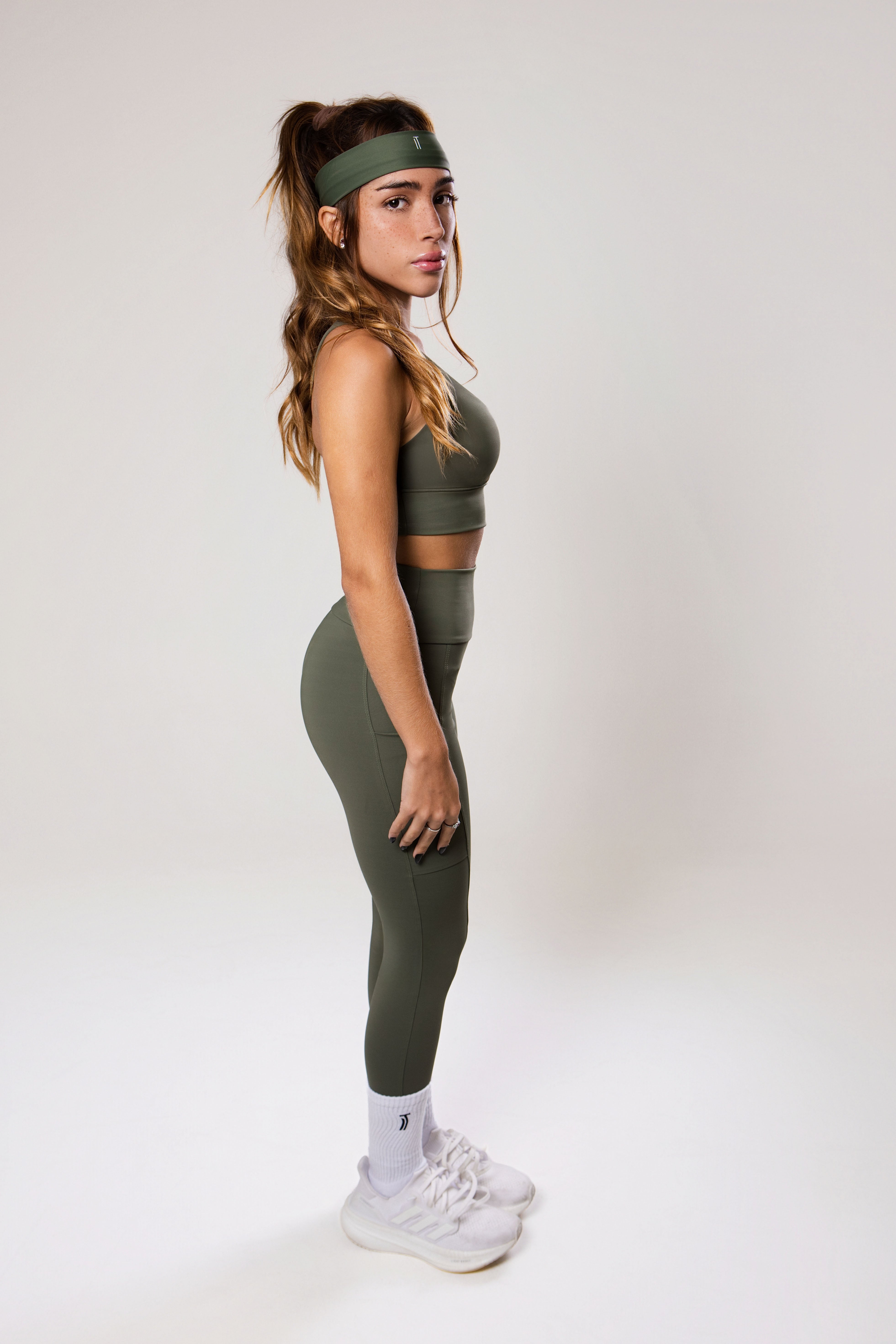 CALÇA COM BOLSO MATCHA