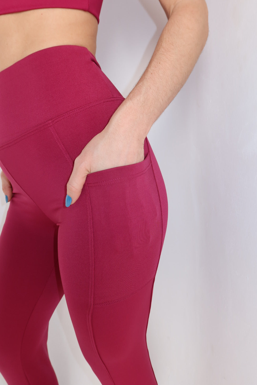 TOP MANGA LONGA CEREJA + CALÇA WORKOUT CEREJA
