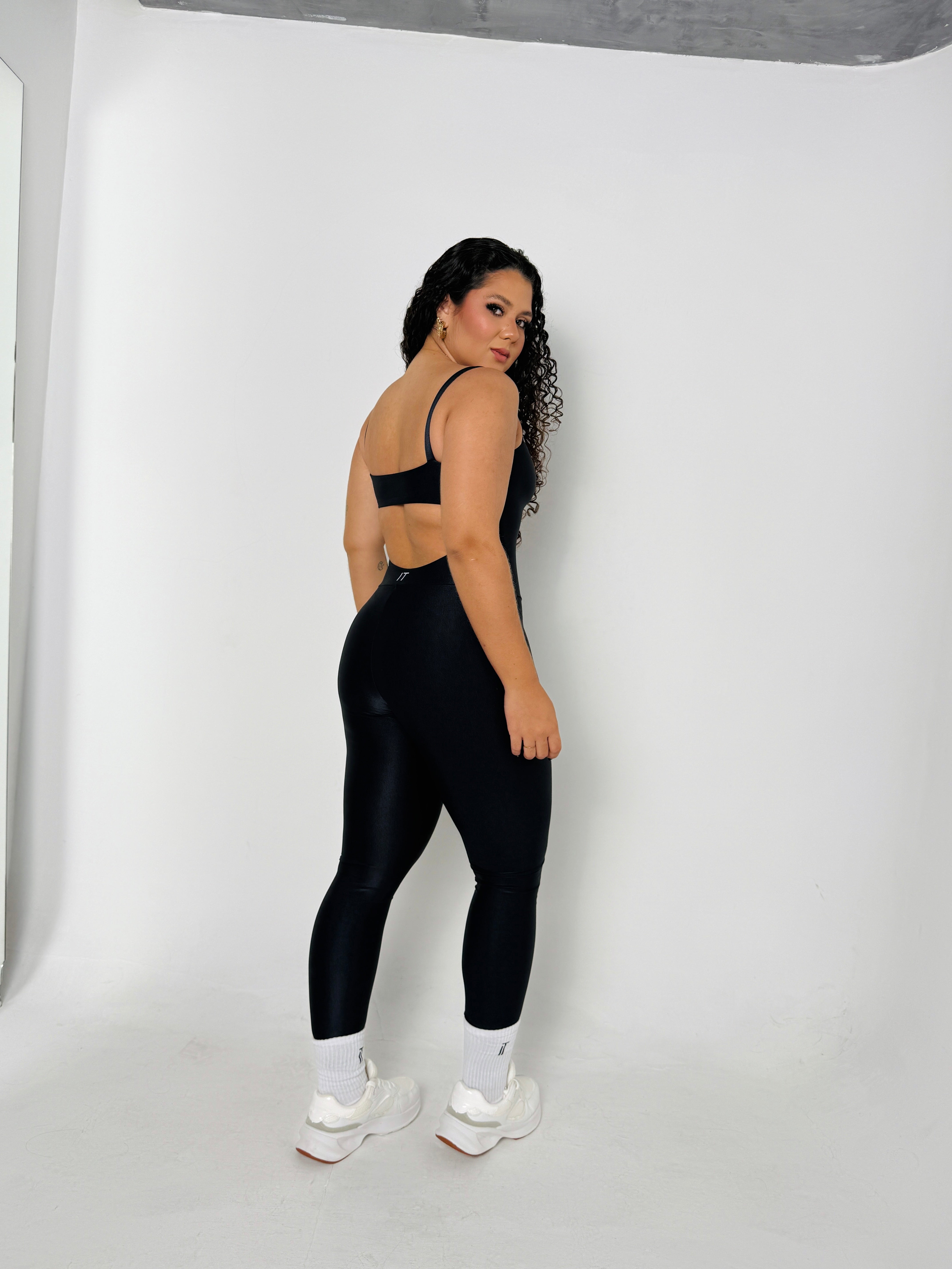 MACACÃO ROYAL PRETO