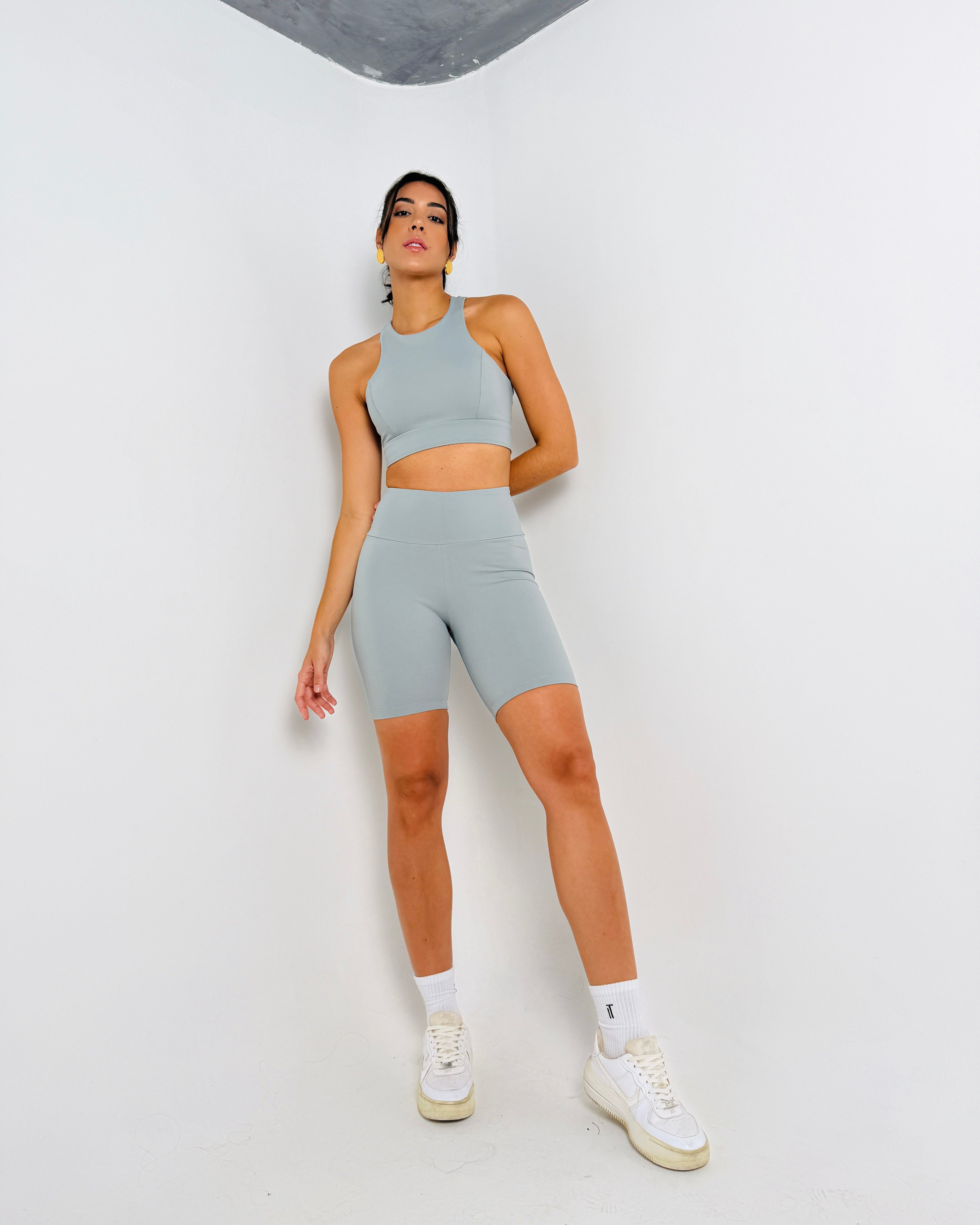 TOP SWOOSH CINZA + BERMUDA LONG CINZA