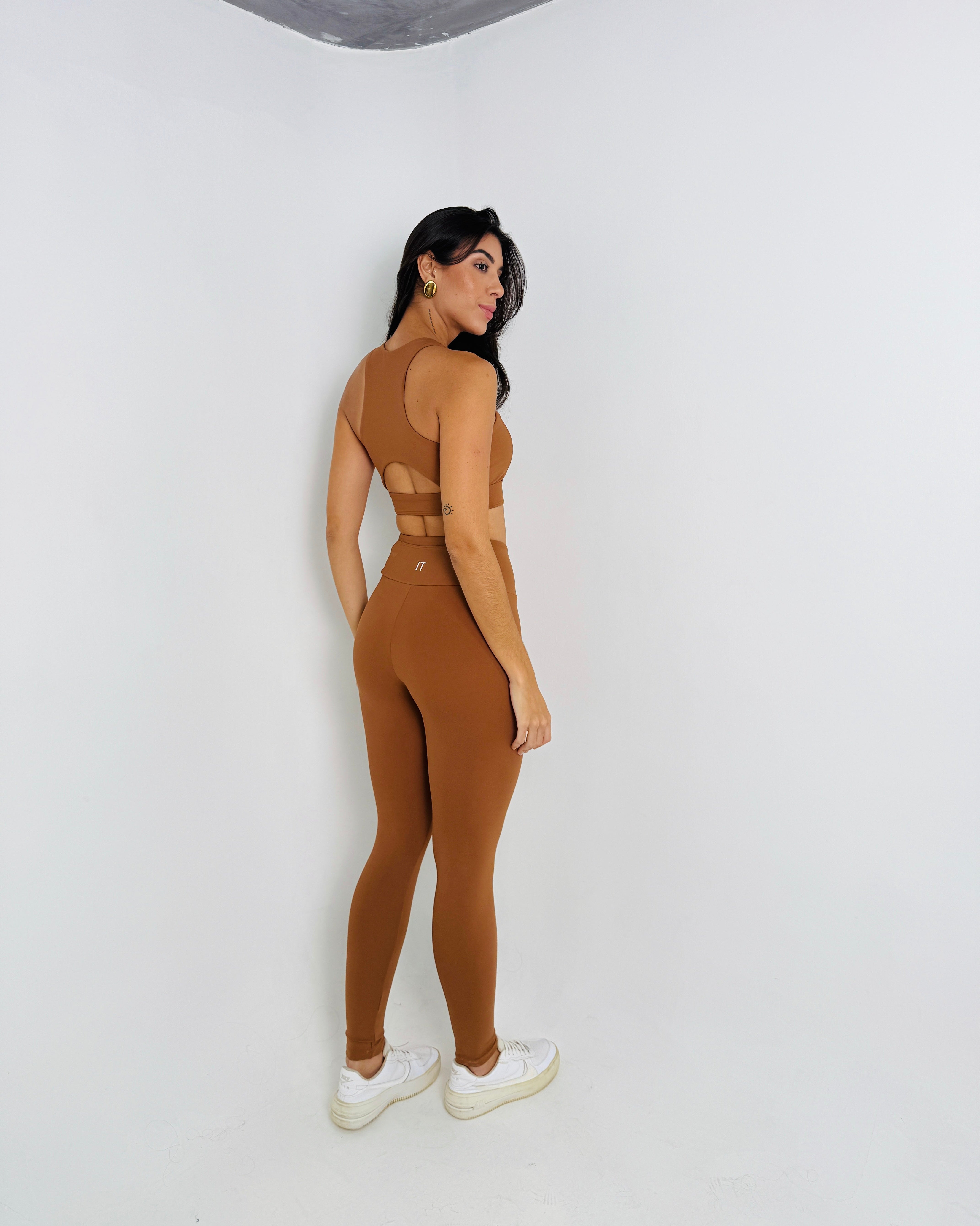 TOP SWOOSH FERRUGEM + CALÇA LONG FERRUGEM