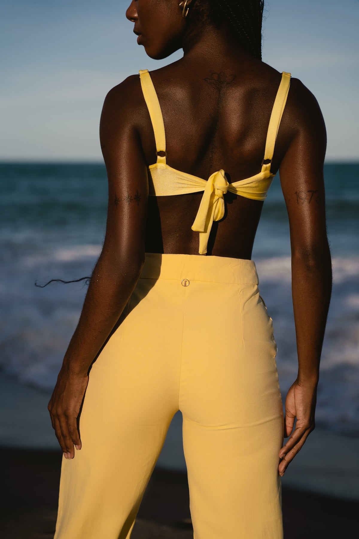 CALÇA ALFAIATARIA AMARELO MANTEIGA