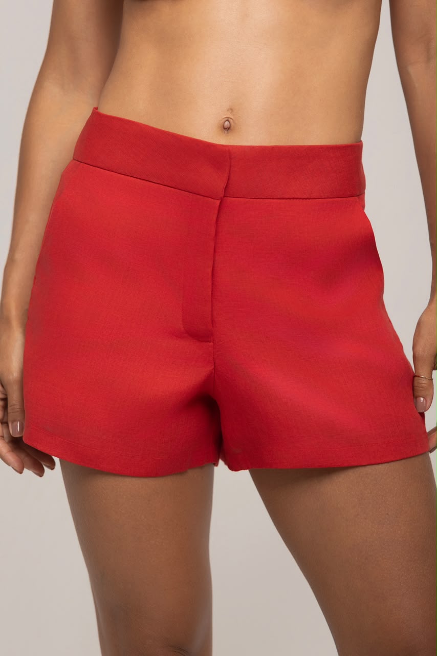 SHORT PURO LINHO VERMELHO
